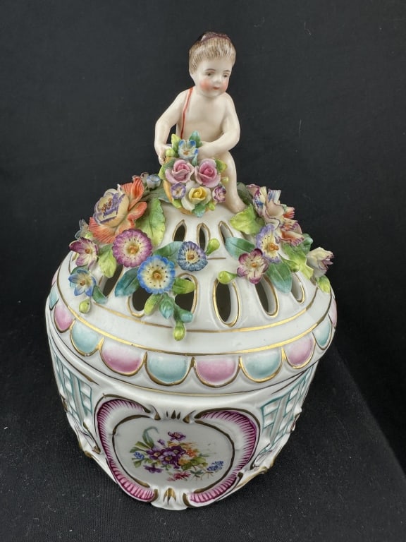 Stunning Dresden Pierced Lidded Bowl c1870 (1 of 17)