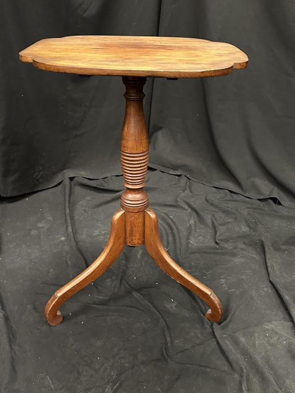 Classic Cherry Tilt-Top CandleStand Accent Table (1 of 11)