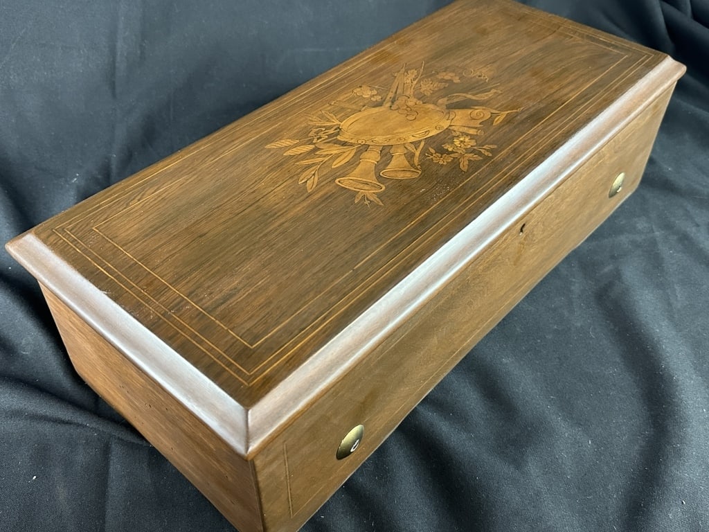 Antique Cylinder Marquetry Music Box - Blue Danube (1 of 19)