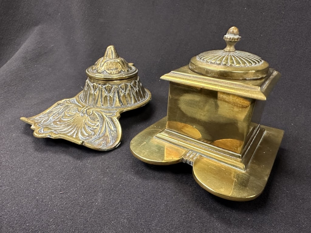 2 Brass Inkwells incl. Deposé 48 w/ Quill Tray (1 of 12)