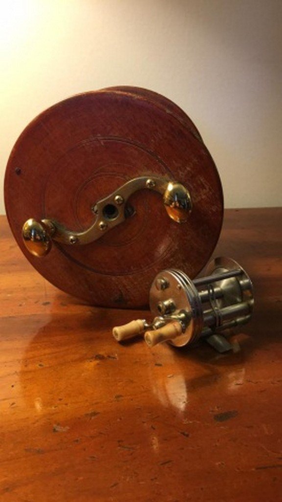 Lot of 2 Antique Reels (1 of 4)