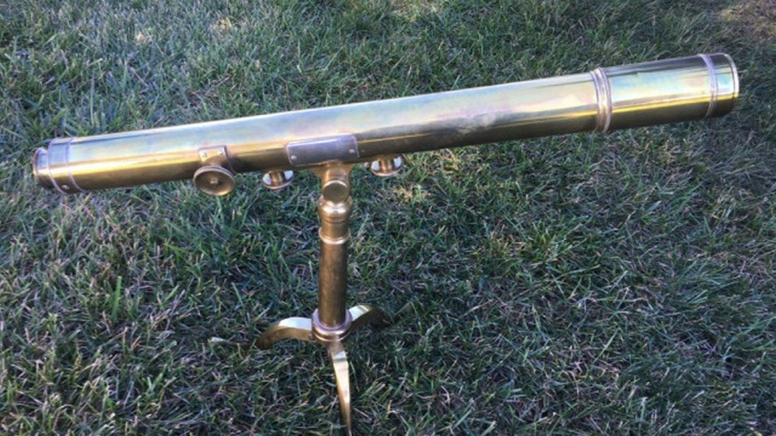 Antique/Vintage Telescope on Stand (1 of 4)