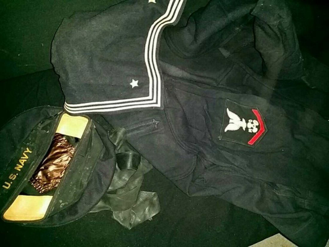 Vintage U.S. Naval Uniform (1 of 2)