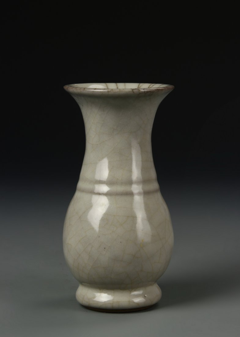 Chinese Lung Quan Yao Vase (1 of 6)