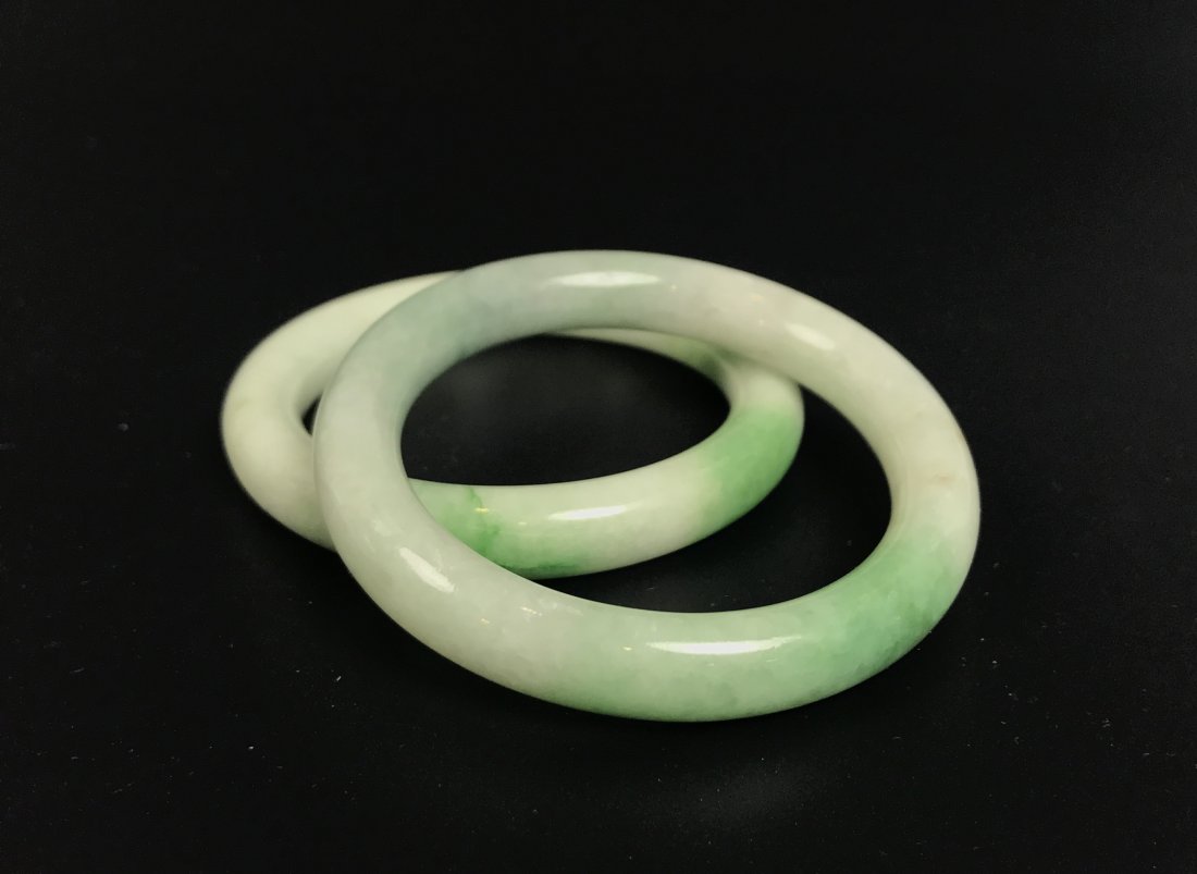 A Pair Of Chinese Jadeite Bangles (1 of 3)