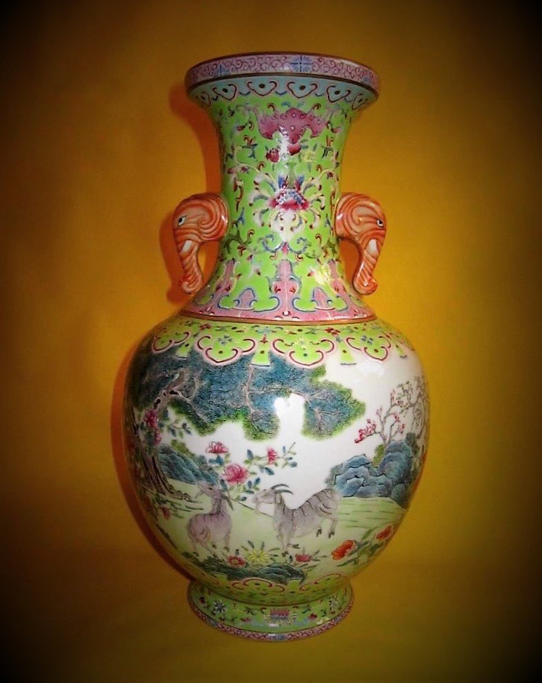 Chinese Famille Rose Porcelain Vase W Mark. Two Handles (1 of 6)
