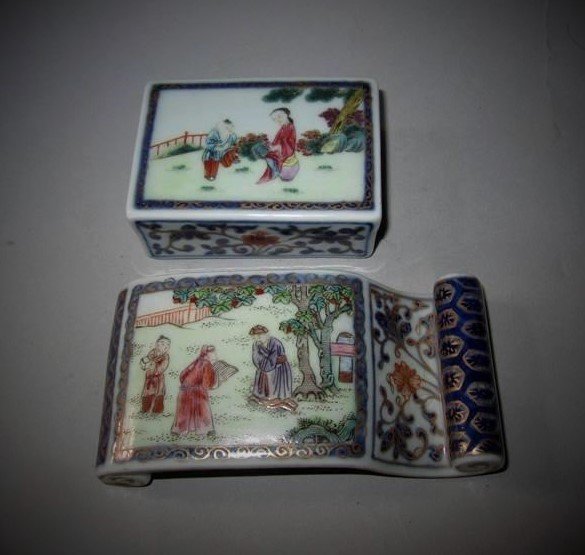 Two Pieces Of Chinese WuCai Porcelain With Mark (1 of 7)