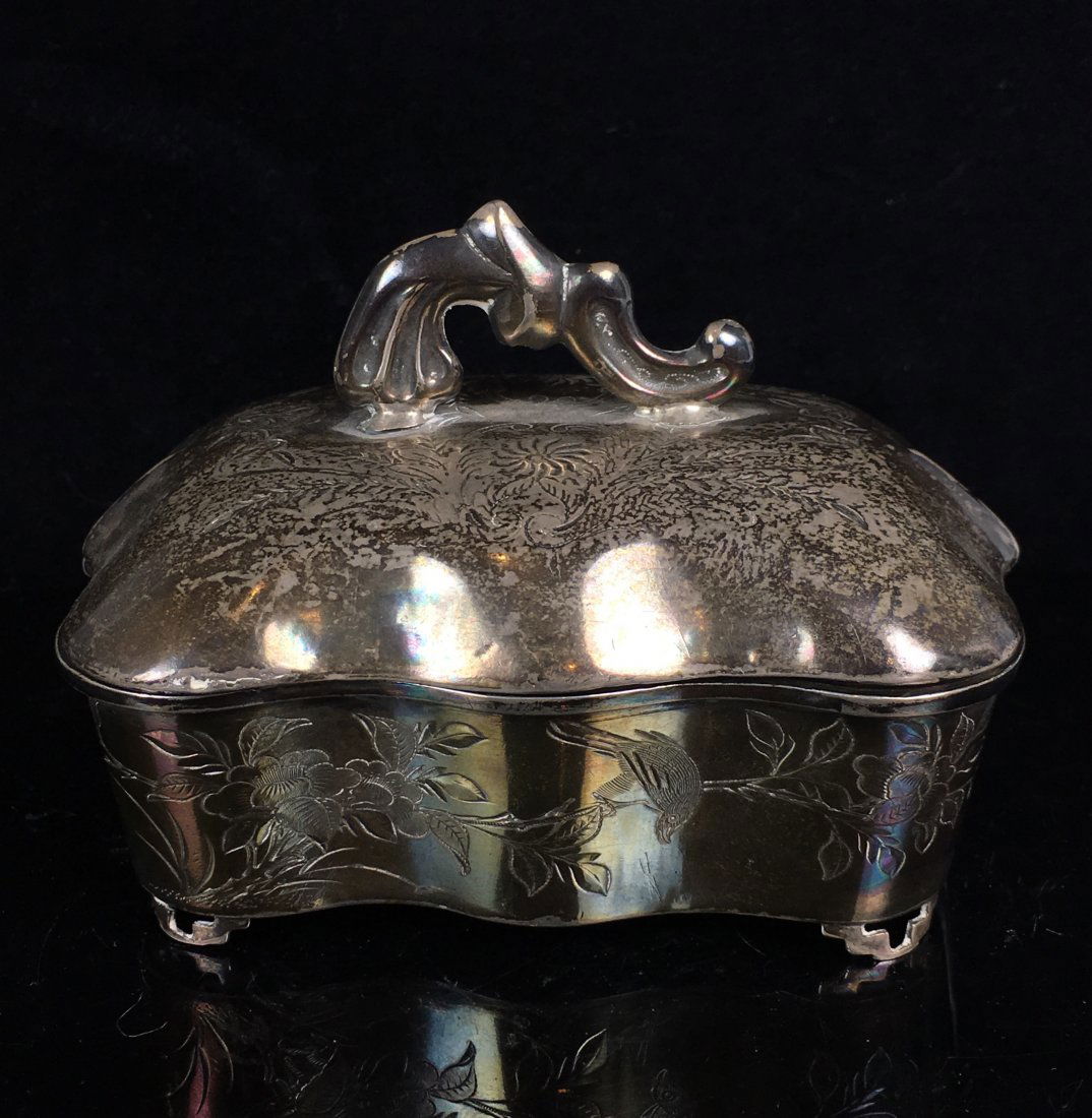 Snall Chinese Carved Silver Box With Mark (1 of 7)