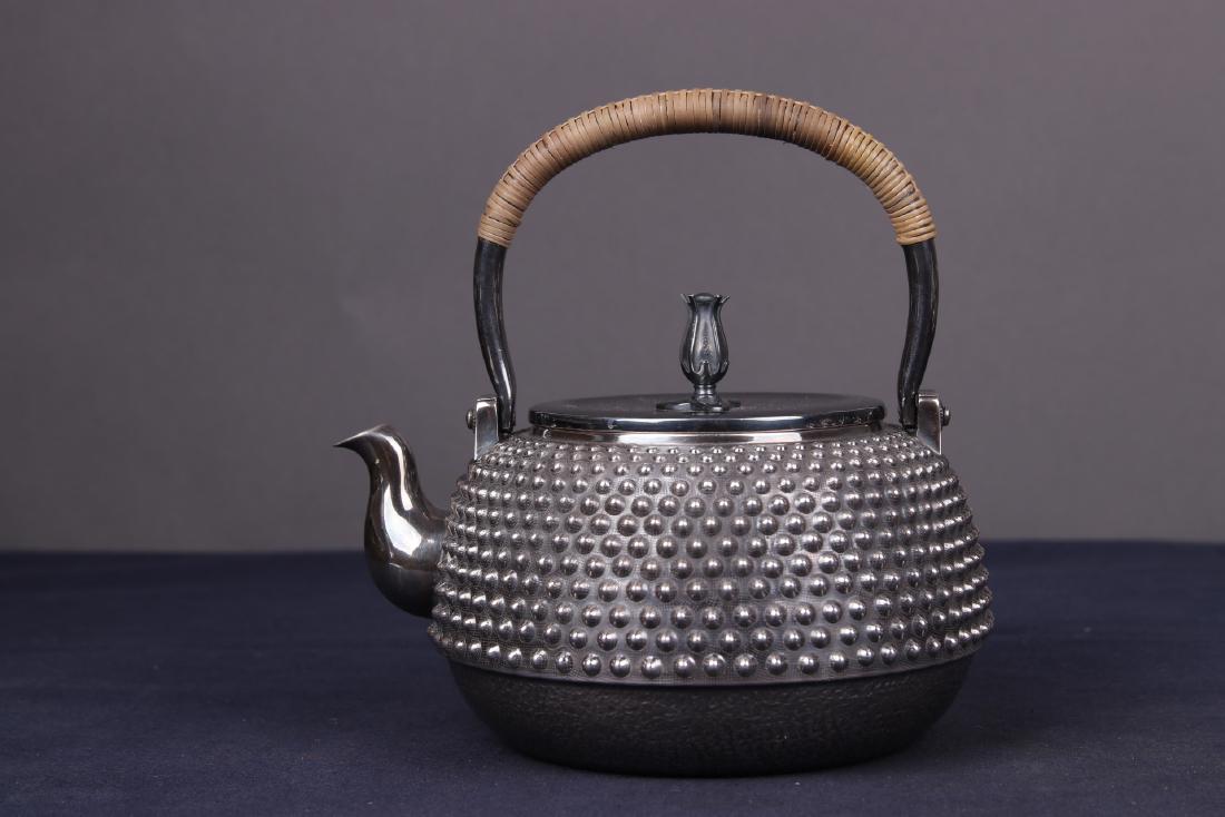 Japanese Silver Teapot with Mark (1 of 9)