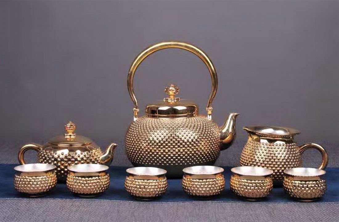 SET OF JAPANESE SILVER TEAPOT AND CUPS (1 of 7)