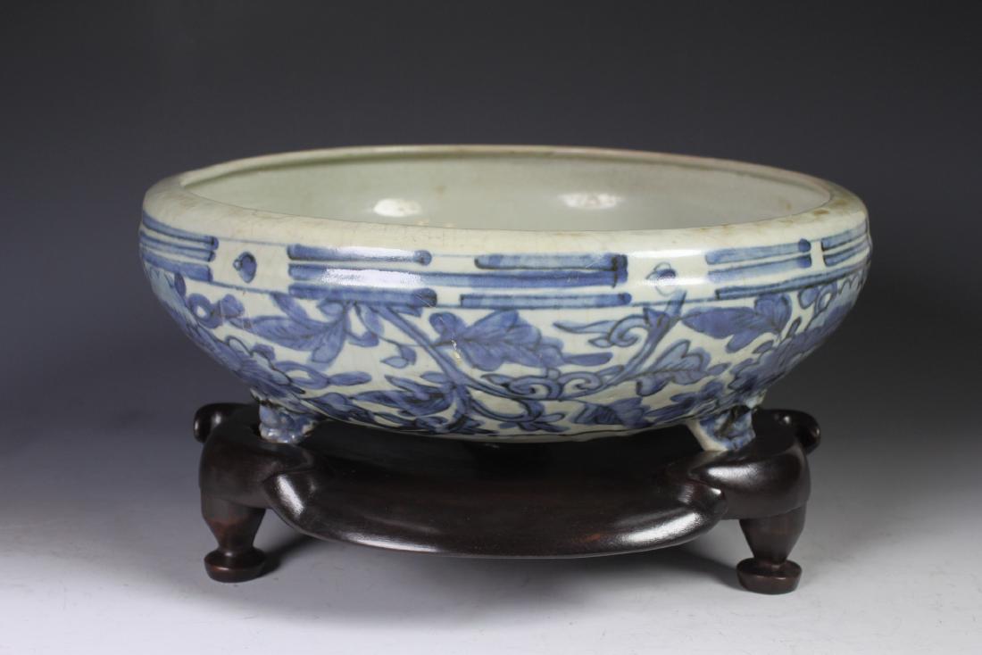 Ming Blue and White Porcelain Narcissus Bowl with Mark (1 of 9)