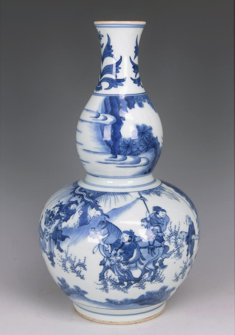 Blue And White Porcelain Double Gourd Vase (1 of 14)