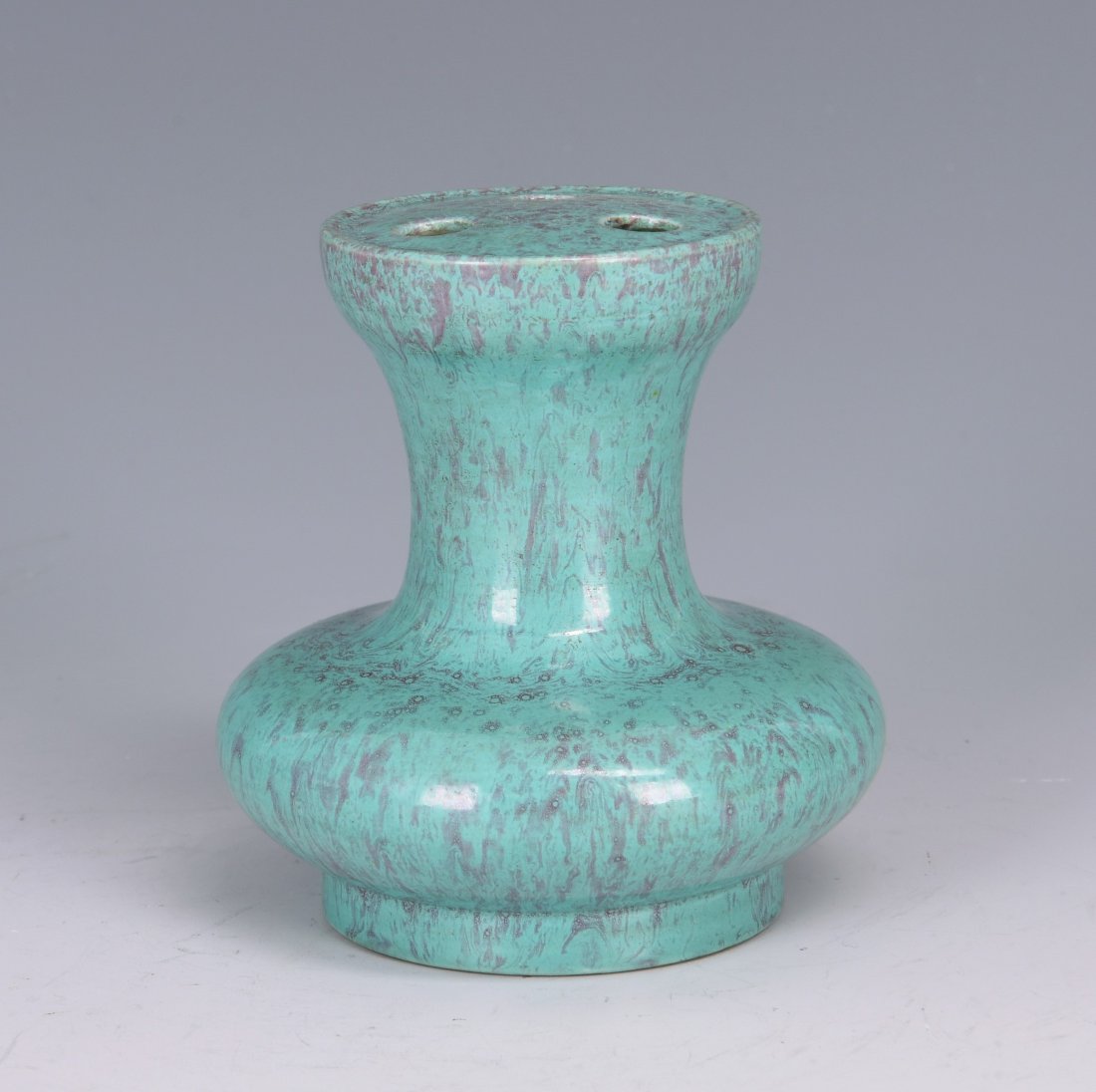 Robbins Egg Glaze Lu Jun Yao Incense Holder with Mark: Robbins Egg Glaze Lu Jun Yao Incense Holder with Mark With Yong Zheng mark. Dimension: 3 3/8" (8.5cm) A LIST OF RECOMMENDED THIRD-PARTY SHIPPER IS AVAILABLE UNDER SHIPPING INFORMATION. PLEASE FEEL FRE