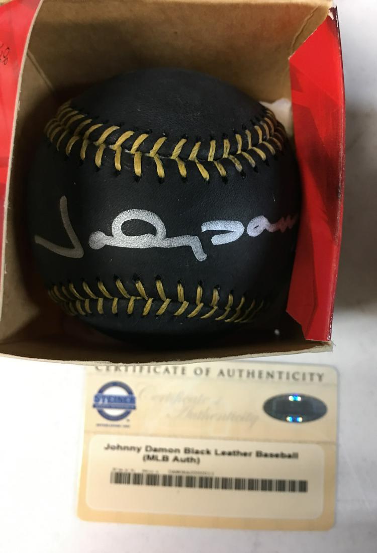 Johnny Damon Autographed Baseball (1 of 1)