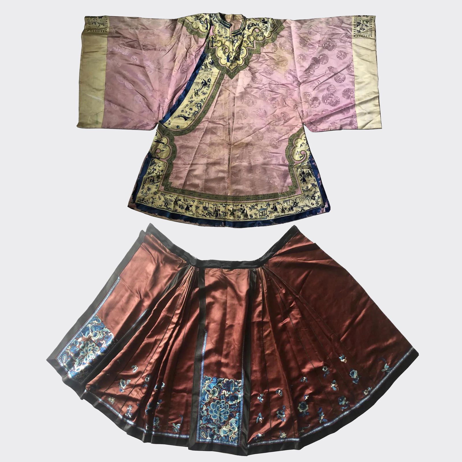 Two Pieces Chinese Silk Embroidered Robe & Skirt (1 of 10)