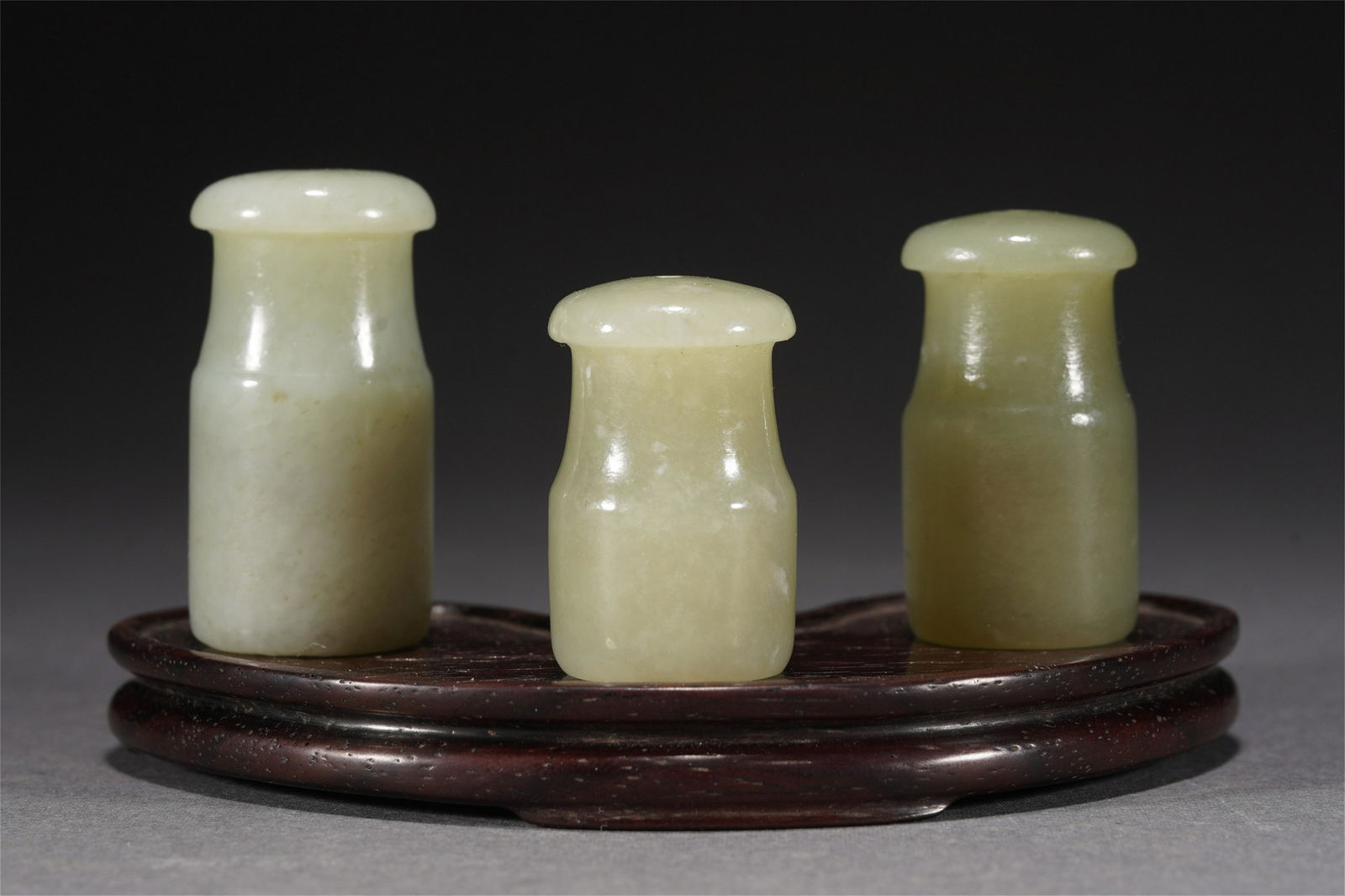 A SET OF CHINESE JADE TOBACCO TUBES (1 of 8)
