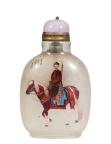 A PAINTED PEKING GLASS SNUFF BOTTLE