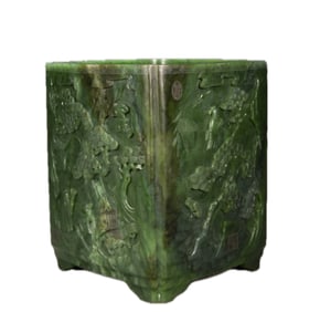 FINELY CARVED SPINACH GREEN JADE BRUSH POT