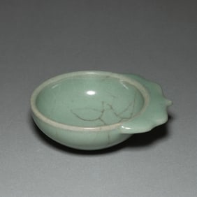 A LONGQUAN CELADON GLAZE WASHER