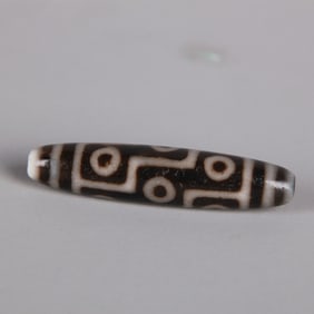 A TIBETAN DZI BEAD