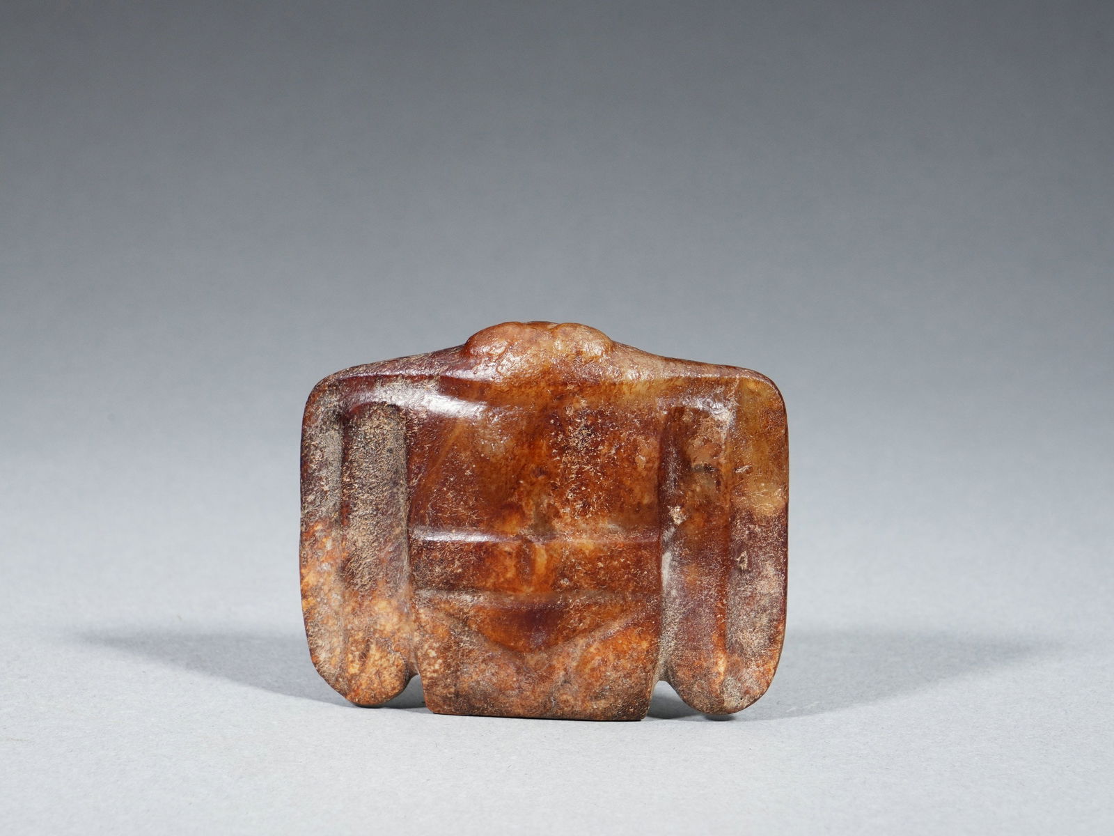 A VERY RARE RUSSET JADE BIRD-SHAPED PENDANT HONGSHAN CULTURE (1 of 6)