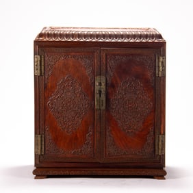 A HUANGHUALI CABINET
