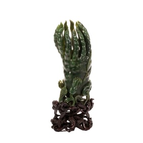 A FINE CARVED JADE FINGERED CITRON