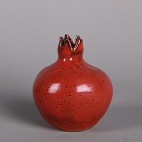 A RED GLAZE POMEGRANATE WATERPOT
