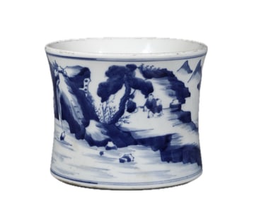 CHINESE BLUE AND WHITE PORCELAIN BRUSH POT