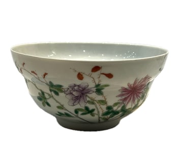 CHINESE PAINTED PORCELAIN FLOWER BOWL