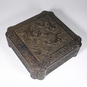 PAIR BLUE AND WHITE DRAGON CUPS WITH COVER