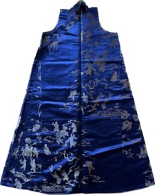 CHINESE BLUE SILK EMBROIDERED ROBE