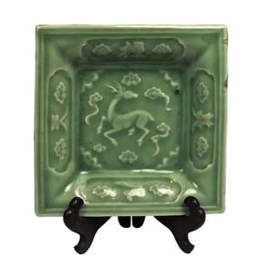 CHINESE CELADON-GLAZED SQUARE DISH WITH DEER MOTIF