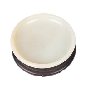 A FINELY CARVED WHITE JADE DISH, QIANLONG MARK