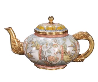 CHINESE GILT AND ENAMEL-PAINTED TEAPOT