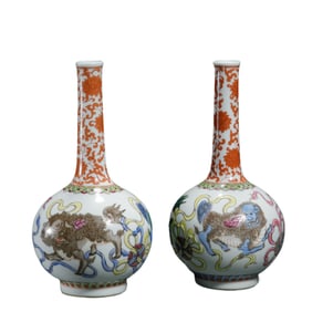 PAIR FAMILLE ROSE BOTTLE VASES