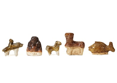 A GROUP OF FIVE STRAW GLAZE POTTERY ANIMALS