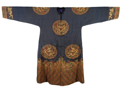 A KESI-WOVEN SILK DRAGON ROUNDLES ROBE