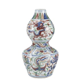 A CHINESE FAMILLE VERTE DOUBLE GOURDS VASE