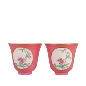PAIR FAMILLE ROSE AND GILT CUPS