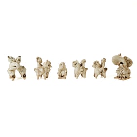 A GROUP OF SIX STRAW GLAZE POTTERY ANIMALS