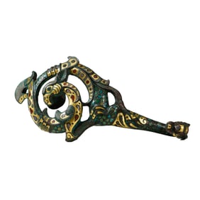 A VERY RARE GOLD AND SILVER DECORATED HARDSTONES INLAID BRONZE BELTHOOK