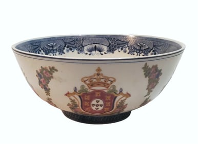 CHINESE EXPORT ARMORIAL PUNCH BOW