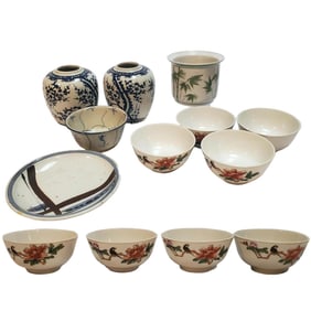 13 PIECES OF ASSORTED PORCELAINS, EARLY 20TH