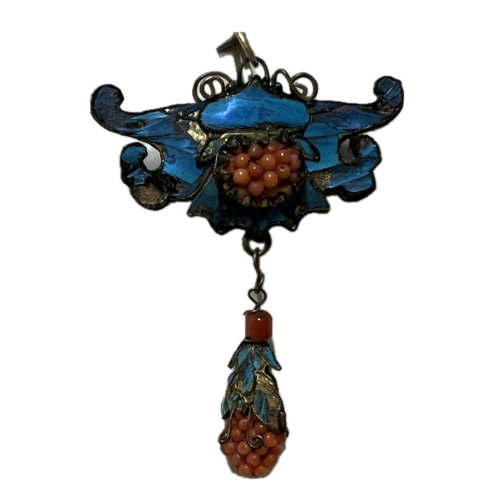 A HARDSTONES INLAID KING FISHER ORNAMENT: A HARDSTONES INLAID KING FISHER ORNAMENT Decorated with king fisher feather, inlaid with hardstones. DIMENSION: A LIST OF RECOMMENDED THIRD-PARTY SHIPPER IS AVAILABLE UNDER SHIPPING INFORMATION.