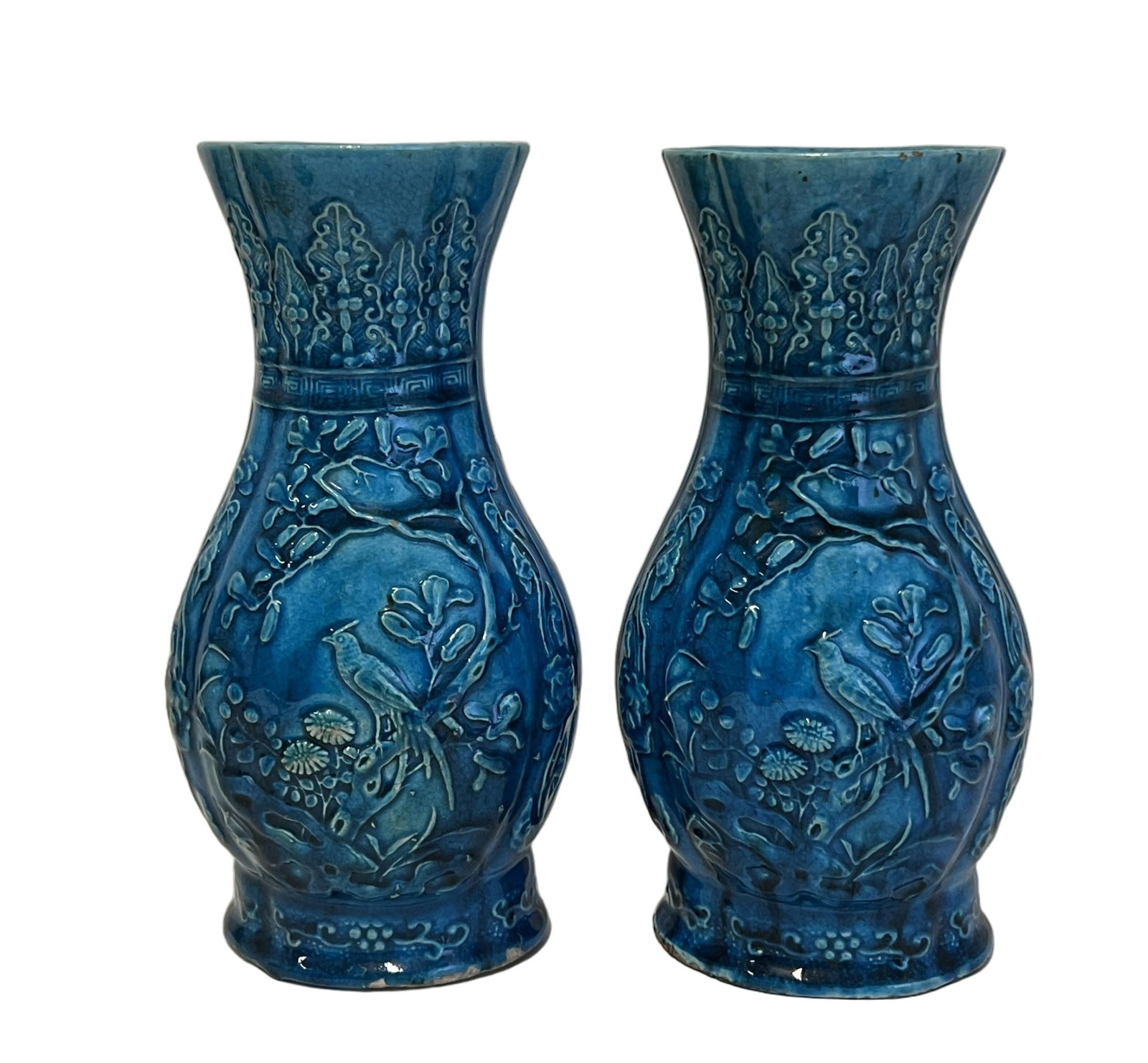 PAIR PEACOCK BLUE GLAZE PHEASANT VASES: PAIR PEACOCK BLUE GLAZE PHEASANT VASES Each decorated with pheasant at the reserved window, applied with turquoise blue glaze. DIMENSION: H. 26 cm. A LIST OF RECOMMENDED THIRD-PARTY SHIPPER IS