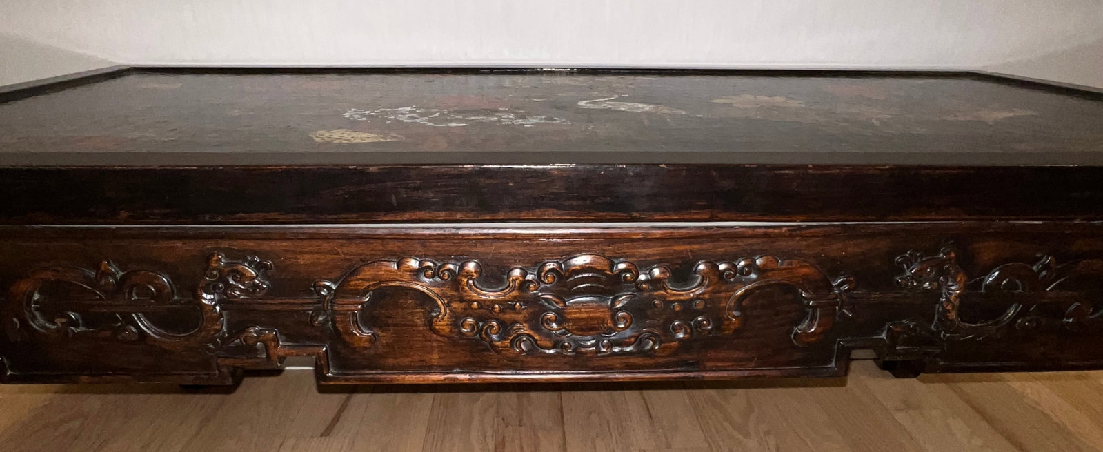 A POLYCHROME PAINTED LACQUER LONG TABLE - 4