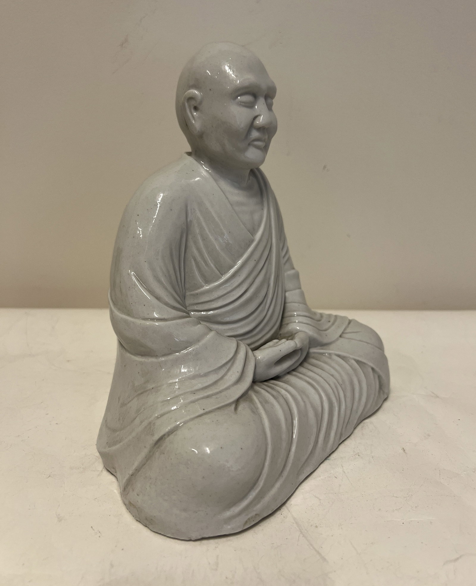 A CLAIR-DE-LUNE SEATED LUOHAN - 5