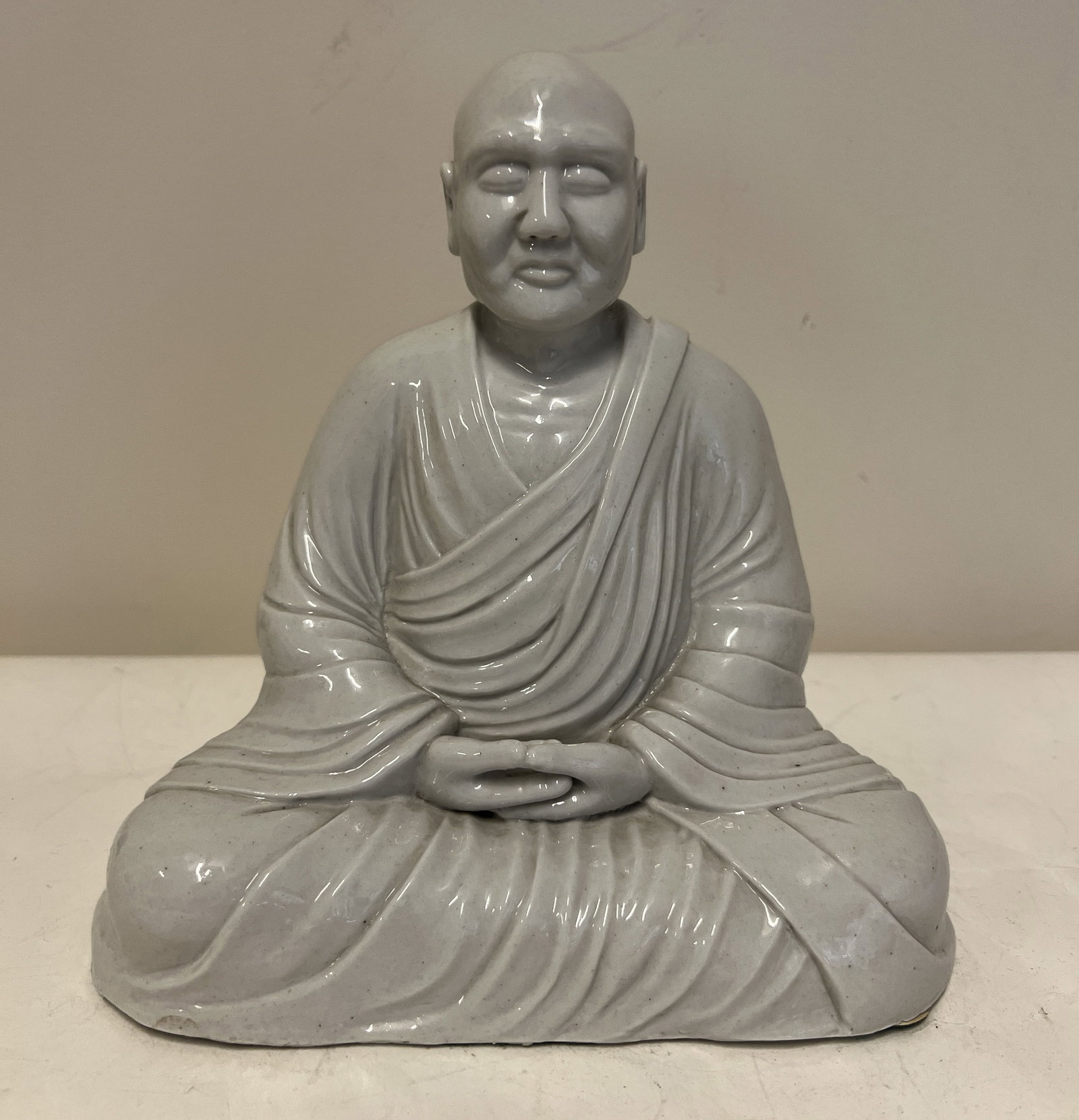 A CLAIR-DE-LUNE SEATED LUOHAN - 9