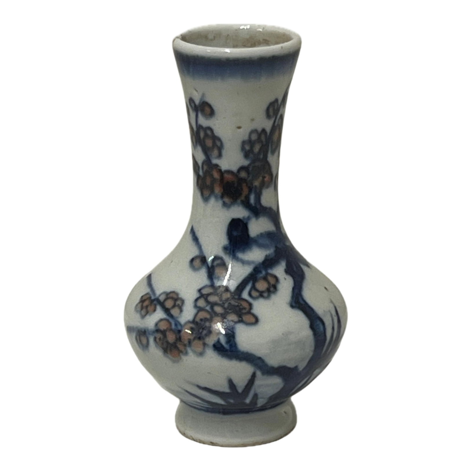 AN UNDERGLAZE BLUE AND COPPER RED VASE (1 of 9)